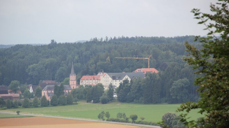 Geschichte des Orts und des Klosters Bonlanden mit dem Krippenmuseum